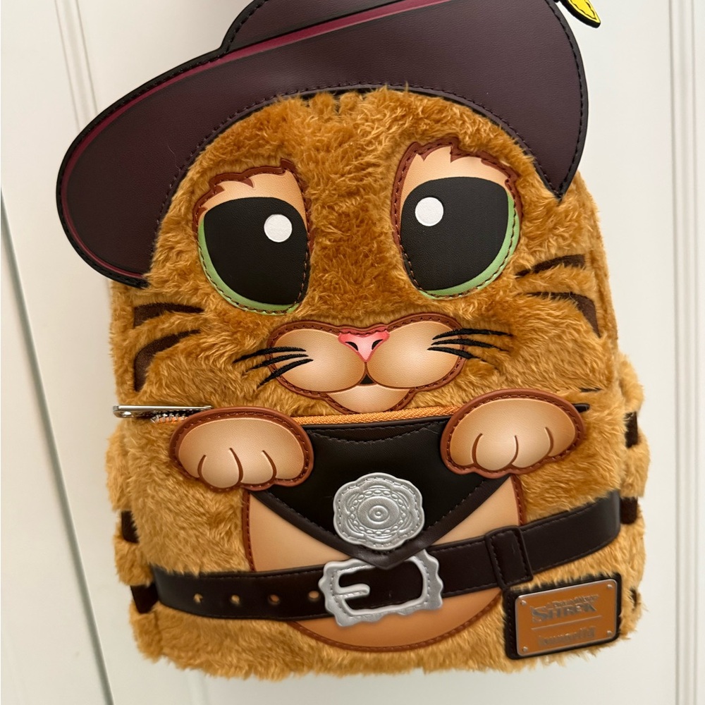 NWT puss n boots loungefly!